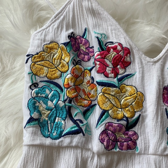 STUNNING ROMPER! - Picture 3 of 6